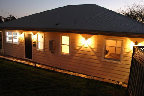 Hill Cottage Hahndorf - Accommodation Burleigh 1