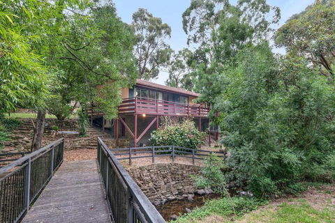 Hills Serenity W Private Creek - Accommodation Burleigh 0