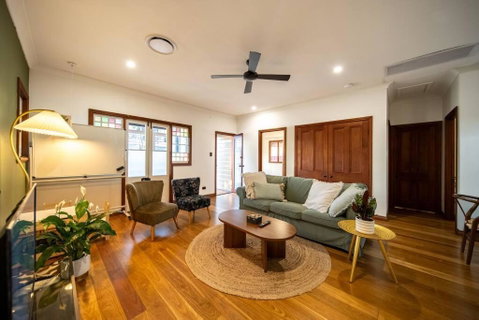 House Of Fairy Wren -Charming Queenslander Cottage Mins Drive To Brisbane CBD And Gabba Stadium! - Accommodation Burleigh 0