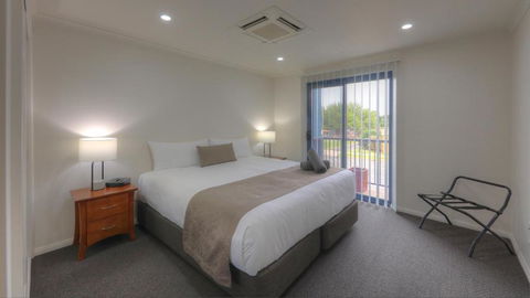 INVERELL RSM CLUB MOTEL - Accommodation Burleigh 3