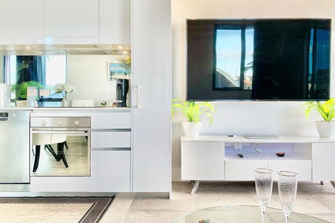 AdriaticBlu Luxe 2 Bed Apartment With Stunning Ocean Views - Accommodation Burleigh 2