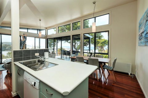 AIYANA - Accommodation Burleigh 3