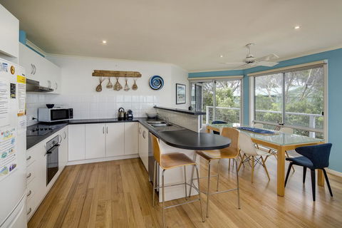 Alchemy On Island Beach - Accommodation Burleigh 0