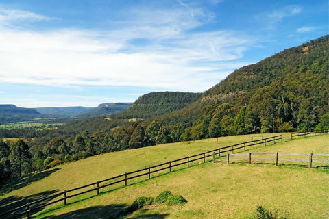 Alcheringa Cottage - Accommodation Burleigh 2