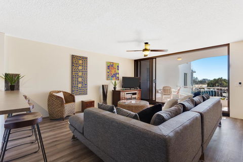 Alex Headland Beachfront - Accommodation Burleigh 1