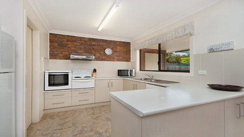 Alexander Palms - Accommodation Burleigh 1