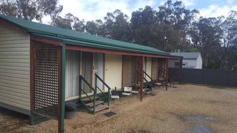 Alexandra Tourist Park - Accommodation Burleigh 2