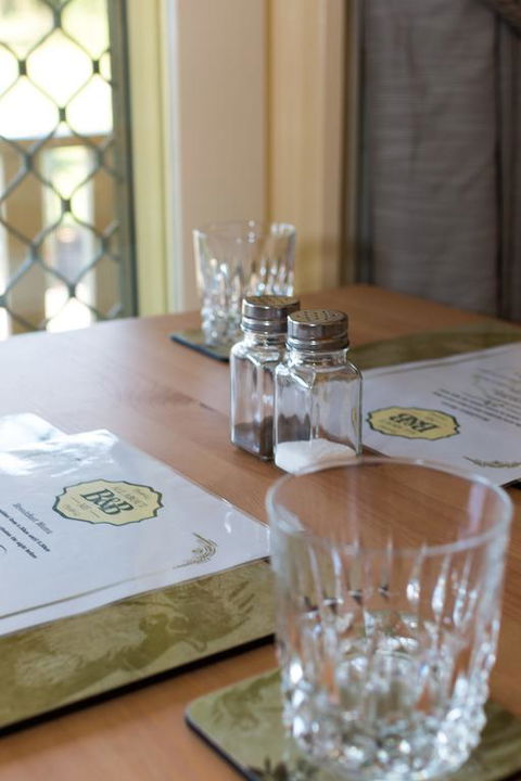 All About Me B & B - Accommodation Burleigh 3