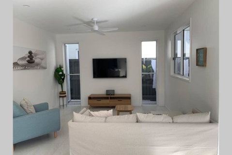 Allura Coolum - Accommodation Burleigh 2