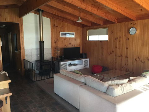 Alluvion Beach Cottage - Accommodation Burleigh 2