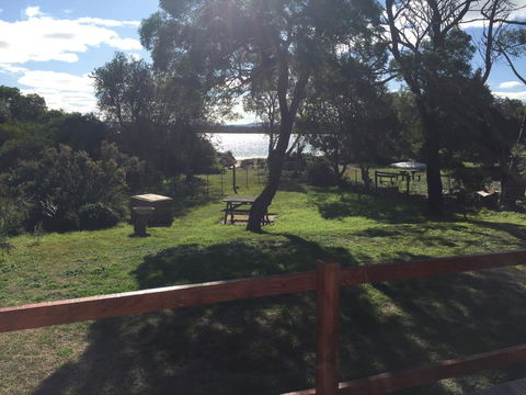 Alluvion Beach Cottage - Accommodation Burleigh 1
