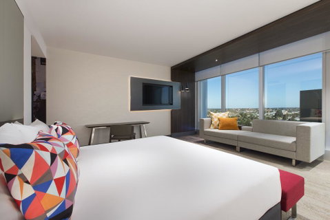 Aloft Perth - Accommodation Burleigh 3