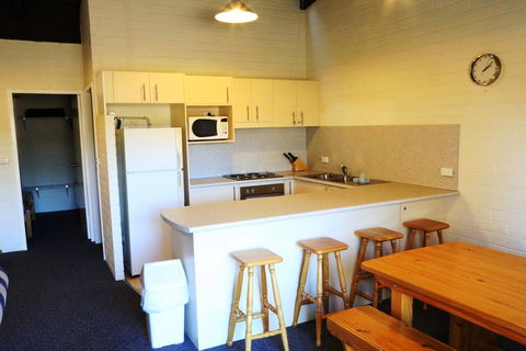Alpha 8 - Accommodation Burleigh 0