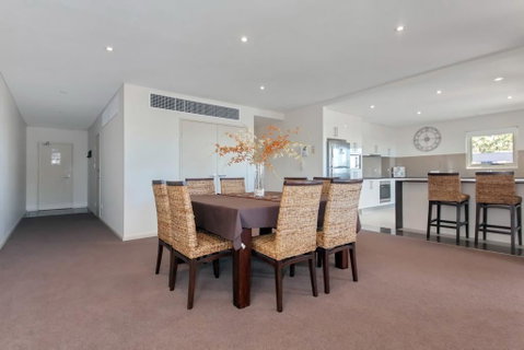 Alta Mira, Unit 14, 12 - 14 Soldiers Point Rd - Accommodation Burleigh 3