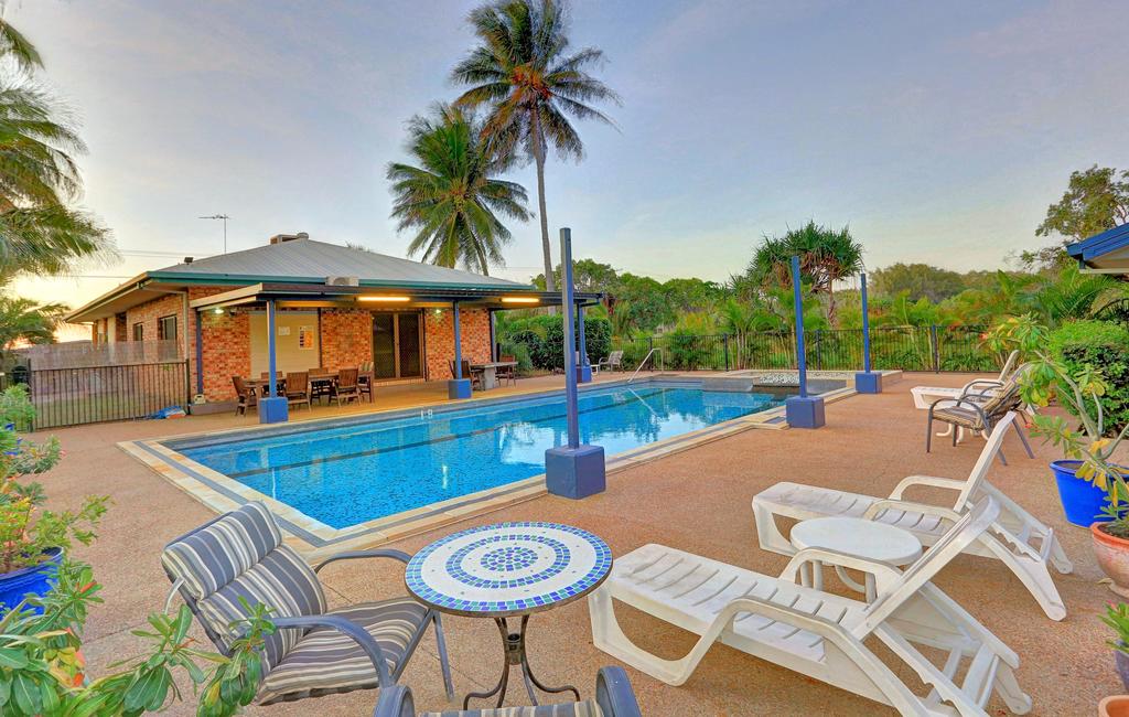 Airville QLD Accommodation Burleigh