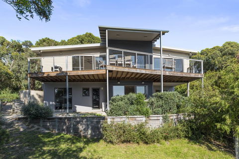 Amaroo - Accommodation Burleigh 0