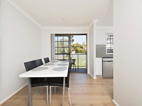 Amaroo Retreat @ Fingal Bay - Accommodation Burleigh 1