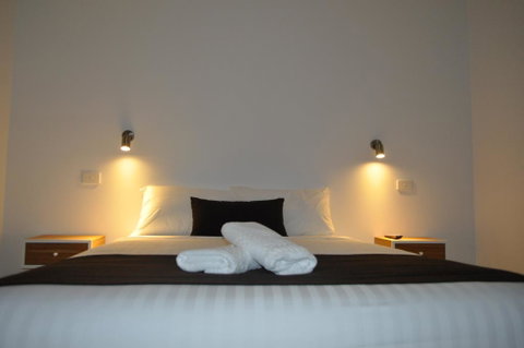Amaze N Things Holiday Park & Motel - Accommodation Burleigh 1