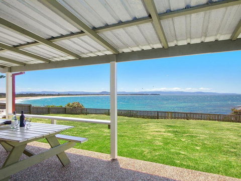 Amazing Aspects - Perched Above Tilbury Cove - Accommodation Burleigh 0