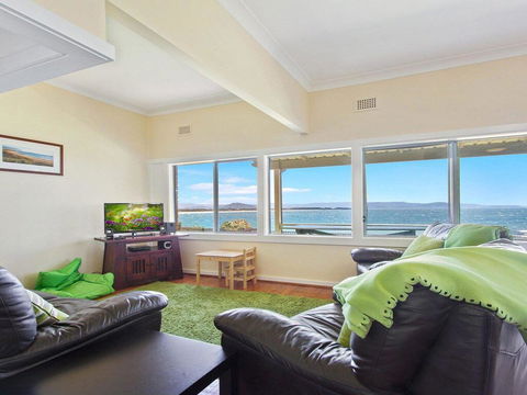 Amazing Aspects - Perched Above Tilbury Cove - Accommodation Burleigh 3