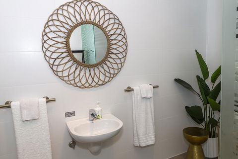 Amazing Grace - Accommodation Burleigh 2
