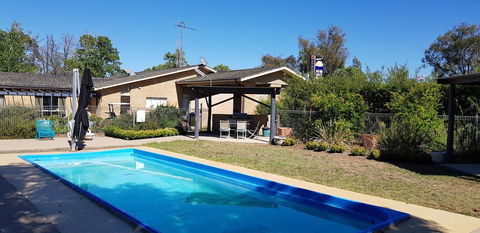 Amber Court Motor Inn - Accommodation Burleigh 2