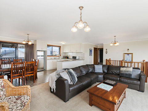 AMBIENCE BY THE SEA - Accommodation Burleigh 0