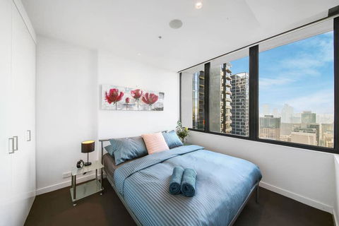 An Exquisite 2BR Apt With Stunning City Views - Accommodation Burleigh 1