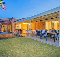 Anaheim Family Lodge by Getastay - Accommodation Burleigh