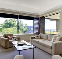 Anchorage Harbourside - magnificent views - Accommodation Burleigh