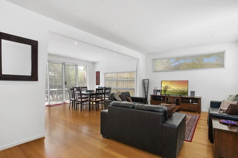 Anderson Townhouse 1-39 - Accommodation Burleigh 2