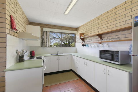 Angabunga - Accommodation Burleigh 1