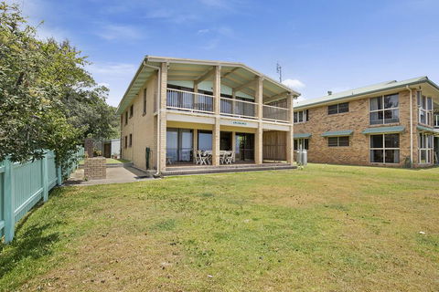 Angabunga - Accommodation Burleigh 0