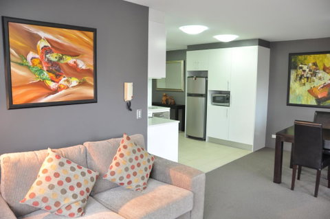 Annam Serviced Apartments - Accommodation Burleigh 1