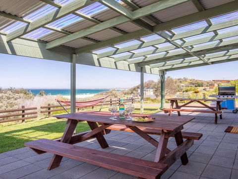 Antonio's Paradise - Spectacular Views Over Warrain Beach - Accommodation Burleigh 0