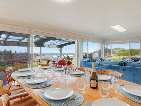 Antonio's Paradise - Spectacular Views Over Warrain Beach - Accommodation Burleigh 3