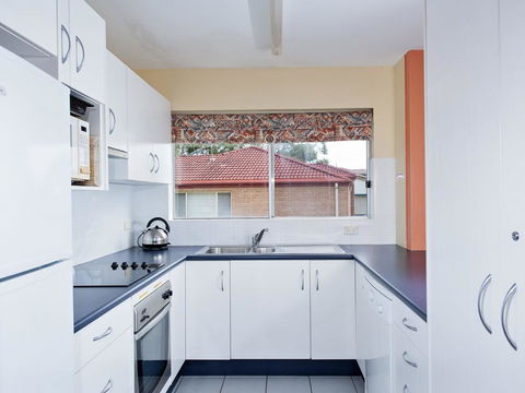 Apollo Court 3 - Nelson Bay - Accommodation Burleigh 1