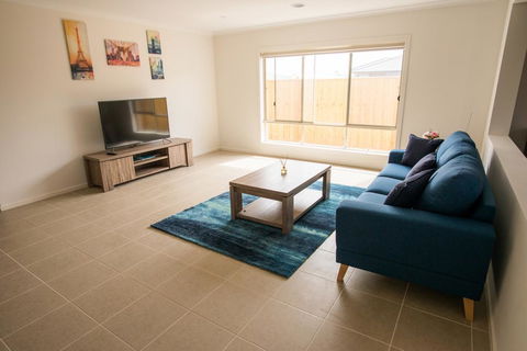 Apple House Point Cook - Accommodation Burleigh 2