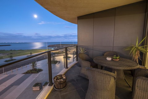 Apt 221 Marinaquays - Accommodation Burleigh 0