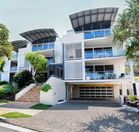 Aqua Promenade Beachfront Holiday Apartments - Accommodation Burleigh