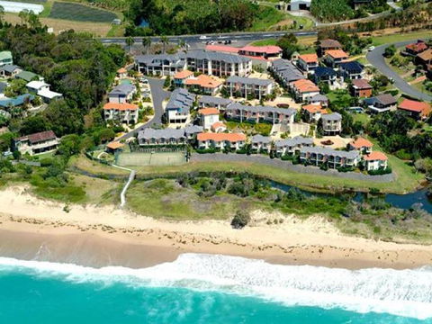 Aqualuna Beach Resort - Unit 25 - Accommodation Burleigh 0