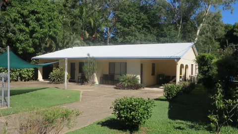 Arcadia Palms Unit 2 - Accommodation Burleigh 0