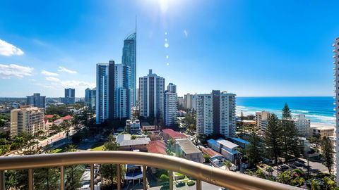 Aristocrat Apartments - Accommodation Burleigh 0