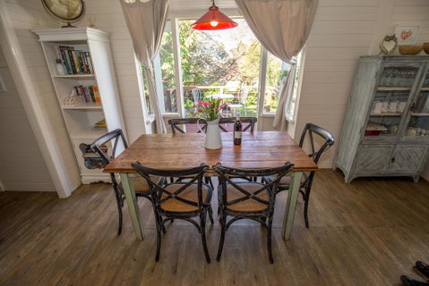 Arohanui - Accommodation Burleigh 2