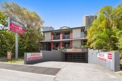Arrival Lodge Bed & Breakfast - Accommodation Burleigh 0