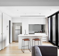 Art Series - The Johnson - Accommodation Burleigh