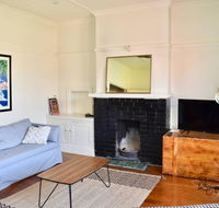 Artistic Apartment in Sunny Elwood near St Kilda - Accommodation Burleigh