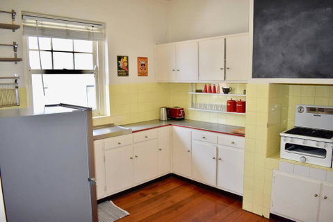 Artistic Apartment In Sunny Elwood Near St Kilda - Accommodation Burleigh 1