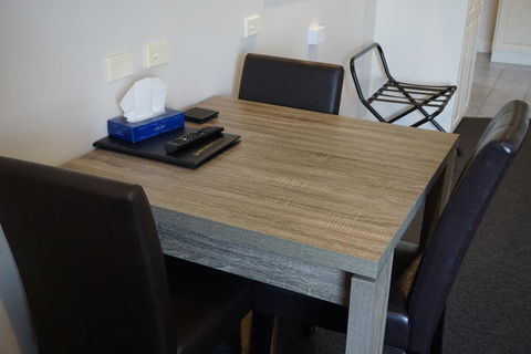 Ashmont Motel And Apartments - Accommodation Burleigh 2
