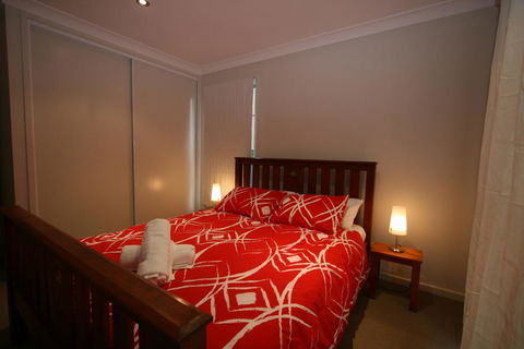 Aspect 1/8a Poly Cow Lane - Accommodation Burleigh 1